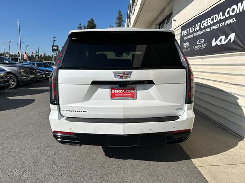 2025 Cadillac Escalade Sport Platinum