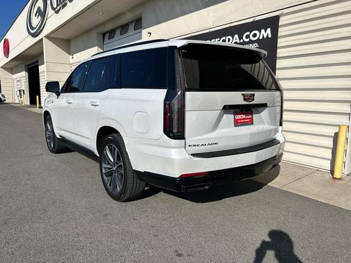 2025 Cadillac Escalade Sport Platinum
