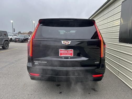 2023 Cadillac Escalade Sport