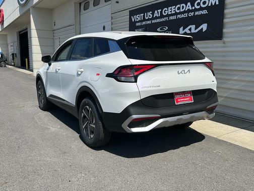 2025 Kia Sportage Hybrid LX