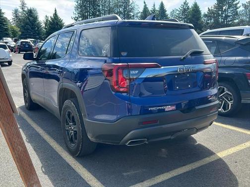 2023 GMC Acadia AWD AT4