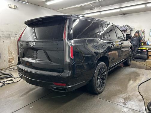 2024 Cadillac Escalade ESV Sport Platinum