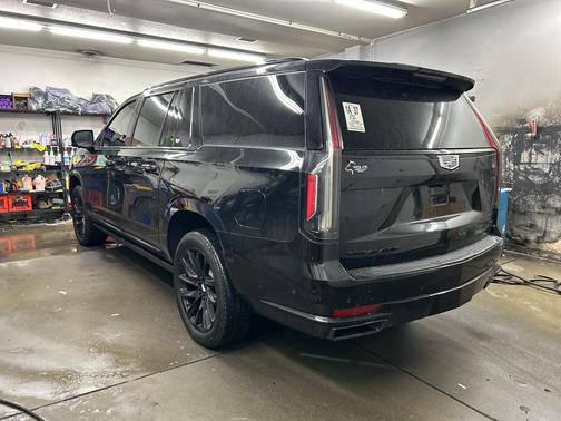 2024 Cadillac Escalade ESV Sport Platinum