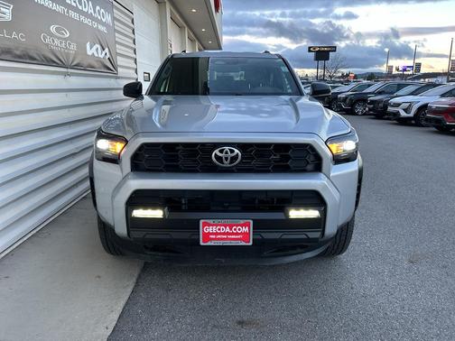 2025 Toyota 4Runner TRD Off Road