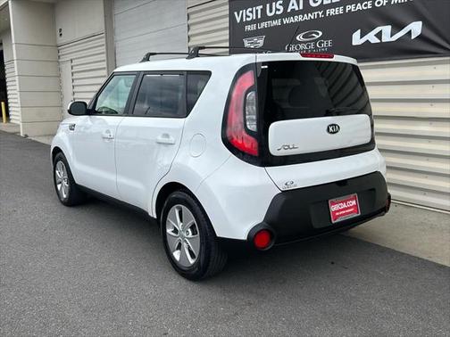 2016 Kia Soul Base