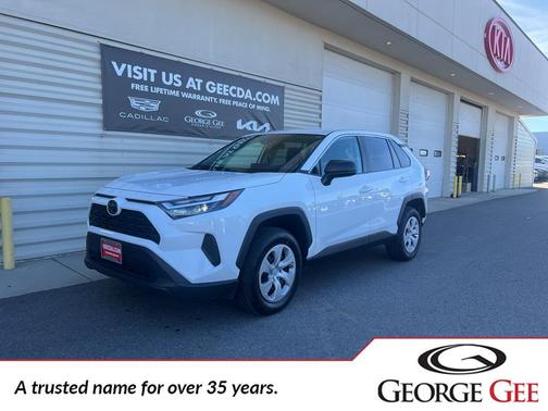 2024 Toyota RAV4 LE