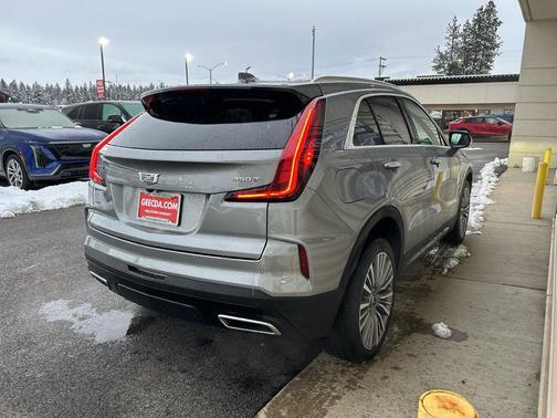 2024 Cadillac XT4 Premium Luxury