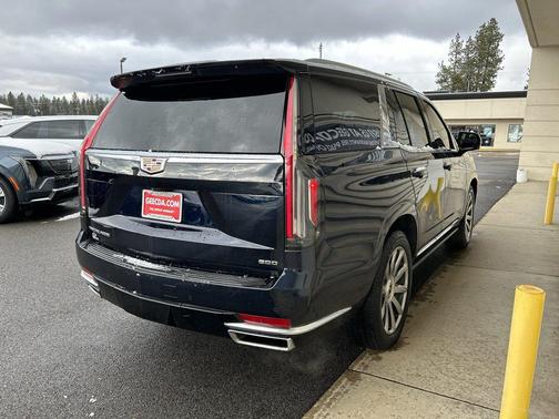2022 Cadillac Escalade Premium Luxury Platinum