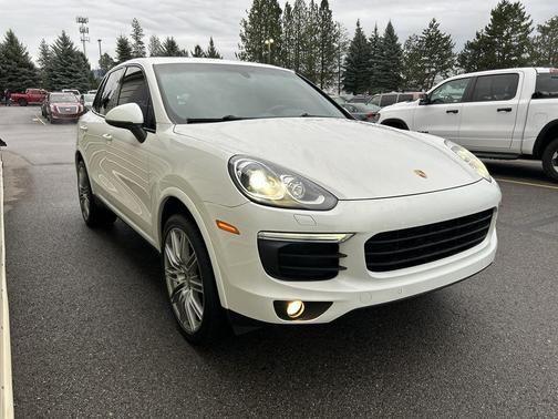 2018 Porsche Cayenne Platinum Edition