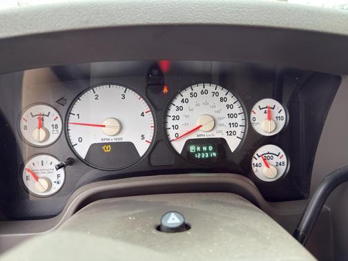 2009 Dodge Ram 2500 SLT Mega Cab