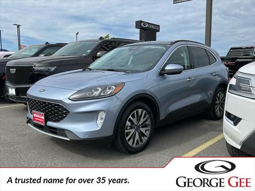 2022 Ford Escape Titanium
