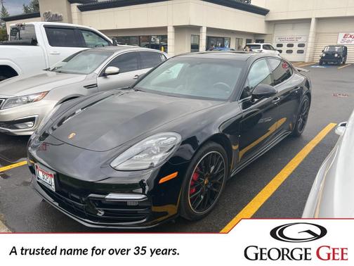 2017 Porsche Panamera Turbo