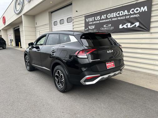 2024 Kia Sportage LX