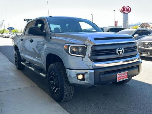 2015 Toyota Tundra SR5