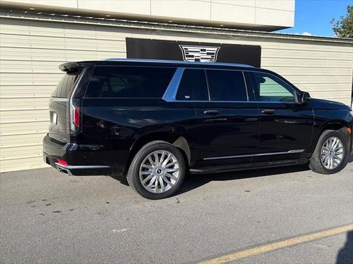 2023 Cadillac Escalade ESV Premium Luxury