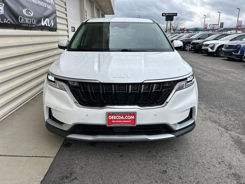 2024 Kia Carnival EX