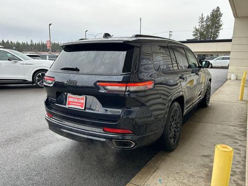 2023 Jeep Grand Cherokee L Summit Reserve