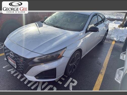 2023 Nissan Altima SR Intelligent AWD