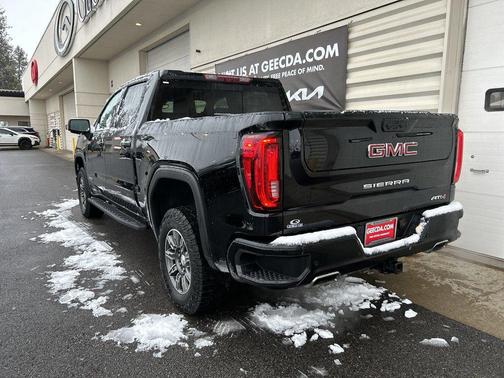 2024 GMC Sierra 1500 AT4