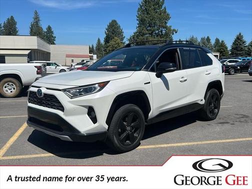 2021 Toyota RAV4 Hybrid SE
