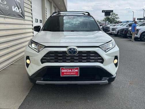2021 Toyota RAV4 Hybrid SE