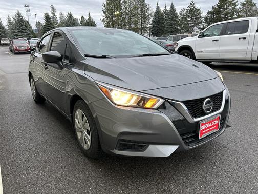 2022 Nissan Versa 1.6 S