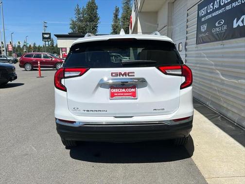 2022 GMC Terrain SLT