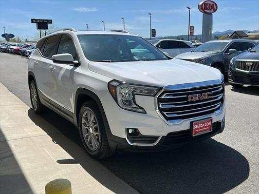 2022 GMC Terrain SLT