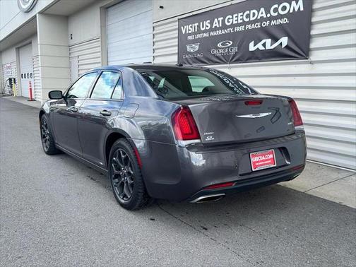 2016 Chrysler 300 S