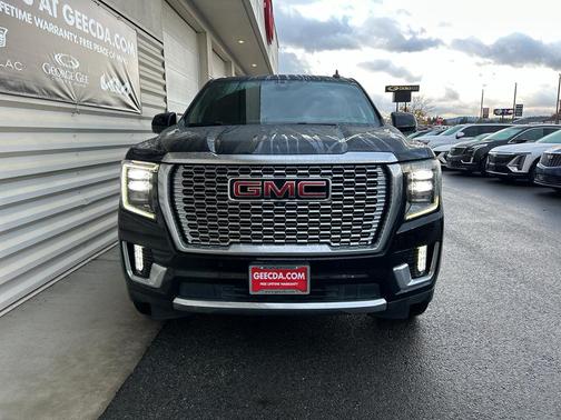 2022 GMC Yukon XL Denali