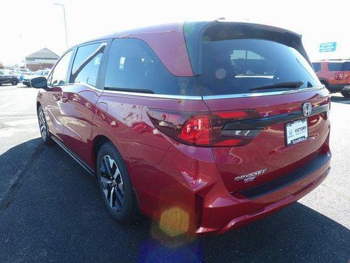 Radiant Red Metallic II 2026 Honda Odyssey EX-L