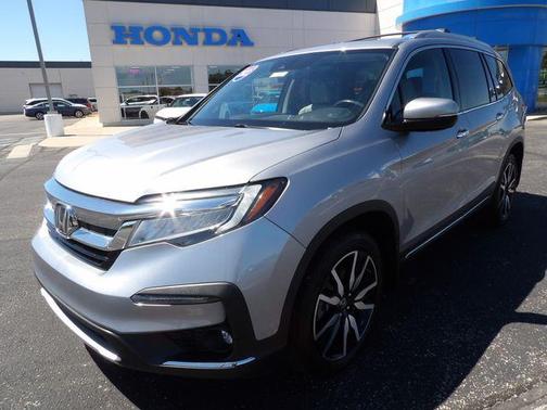 Lunar Silver Metallic 2022 Honda Pilot Touring 8-Passenger