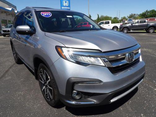 Lunar Silver Metallic 2022 Honda Pilot Touring 8-Passenger