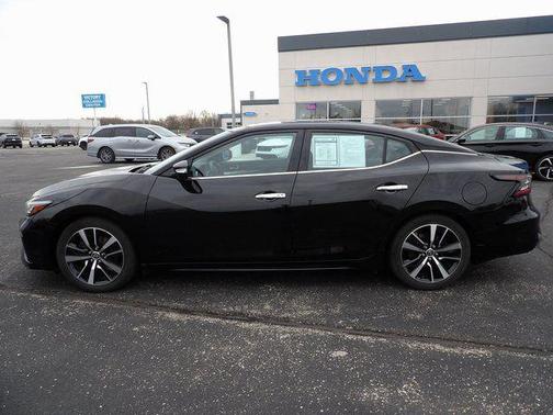 2023 Nissan Maxima SL