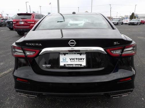 2023 Nissan Maxima SL