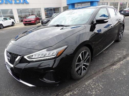 2023 Nissan Maxima SL