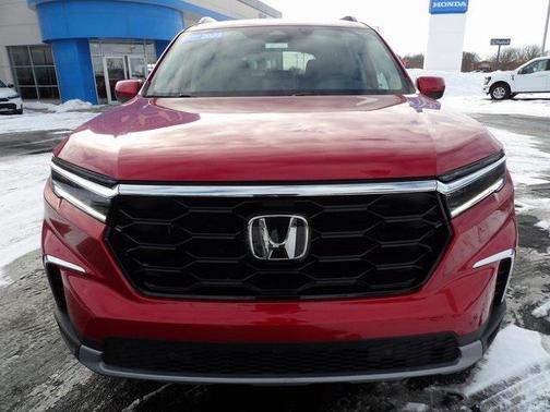 2023 Honda Pilot Touring 8-Passenger