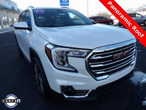 2023 GMC Terrain SLT