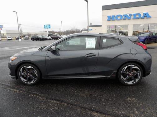 2019 Hyundai Veloster Base