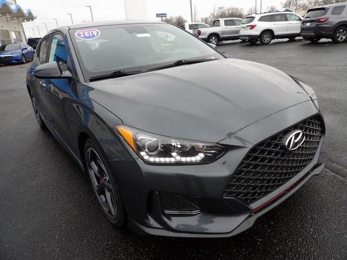 2019 Hyundai Veloster Base