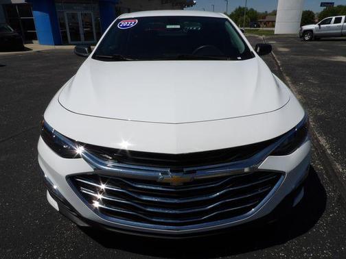 Summit White 2022 Chevrolet Malibu 1LS