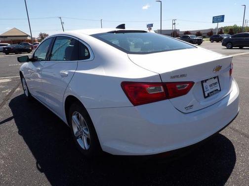 Summit White 2022 Chevrolet Malibu 1LS
