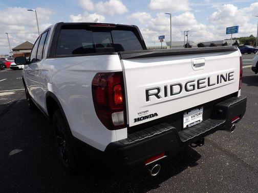 Platinum White Pearl 2026 Honda Ridgeline Black