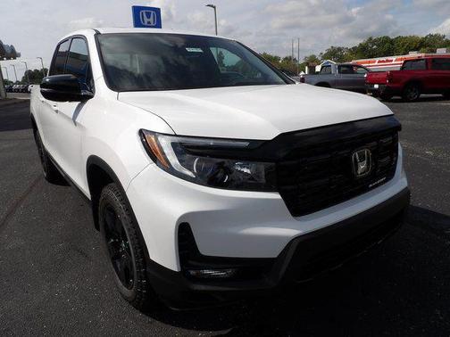 Platinum White Pearl 2026 Honda Ridgeline Black