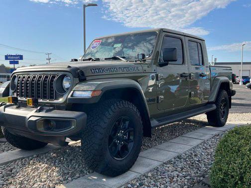 41 2025 Jeep Gladiator High Tide