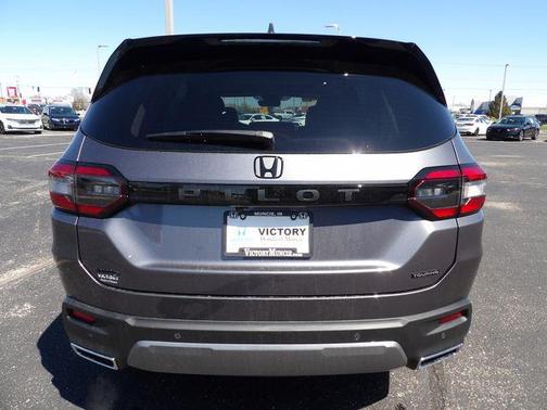 2026 Honda Pilot Touring 8-Passenger
