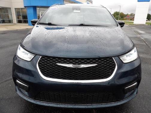Fathom Blue Pearlcoat 2025 Chrysler Pacifica L