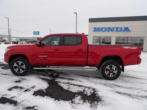 2016 Toyota Tacoma TRD Sport