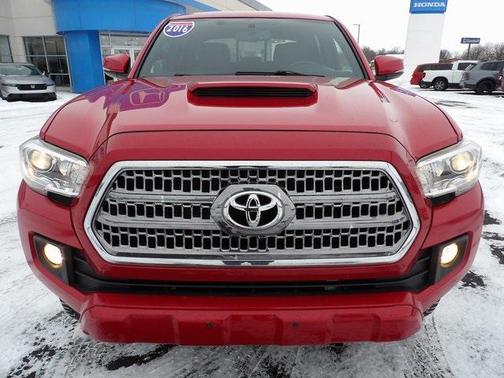 2016 Toyota Tacoma TRD Sport