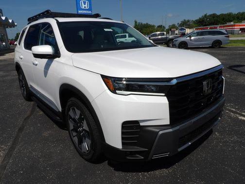 Platinum White Pearl 2026 Honda Pilot Elite